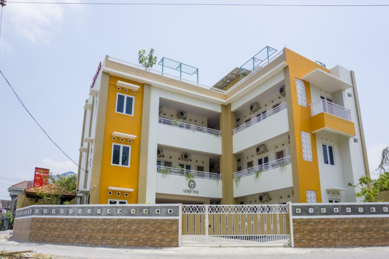 מלון Melati Reddoorz Syariah Near Taman Pelangi Monjali מראה חיצוני תמונה